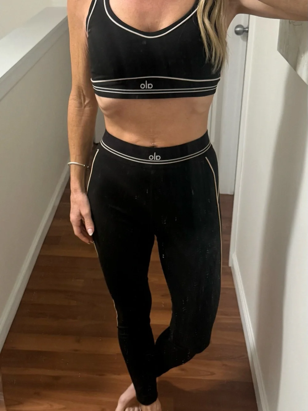 alo Black Active Set - Sports Bra & Leggings - Small